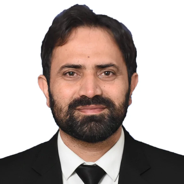 Dr. Adnan Arshad